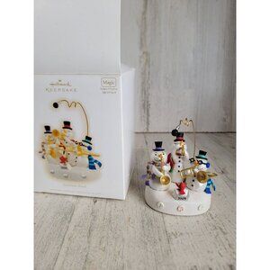 Hallmark snowman band magic ornament Xmas glitter